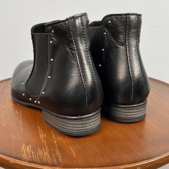 Eric Michael black leather studded bootie new size 36 - Picture 4 of 7